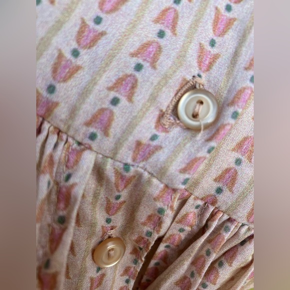 Unavailable! This dress is no longer available. - Picture 9 of 14